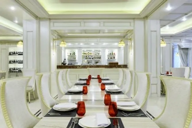 RESTAURANT AMBASSADOR