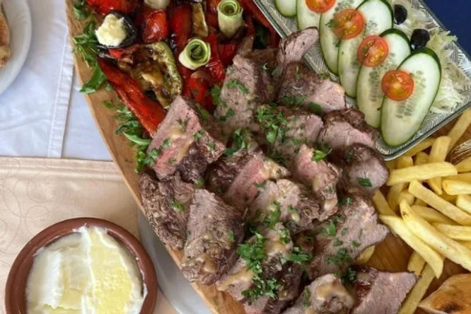 ŠADRVAN ROŠTILJ KOD JONUZA