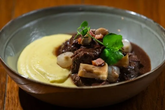 Where to eat a good beef bourguignon?