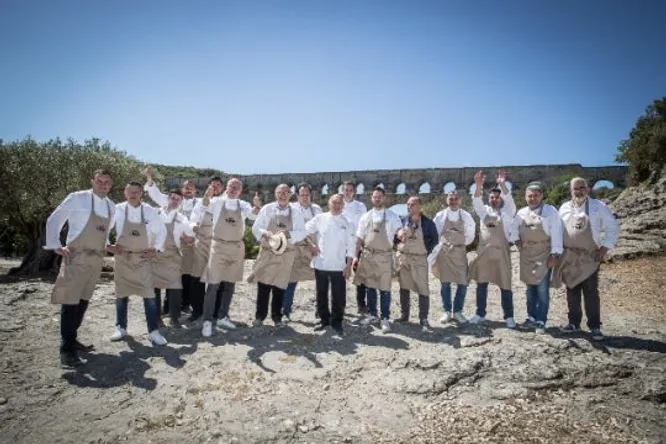 16 chefs réunis pour un déjeuner unique sur le Pont du Gard !