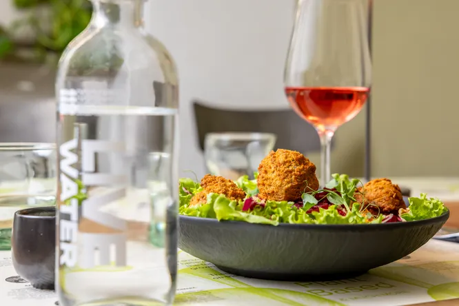 BioMania Bistro