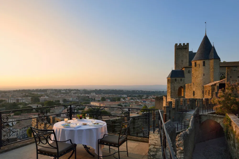 L’hôtel De La Cité À Carcassonne