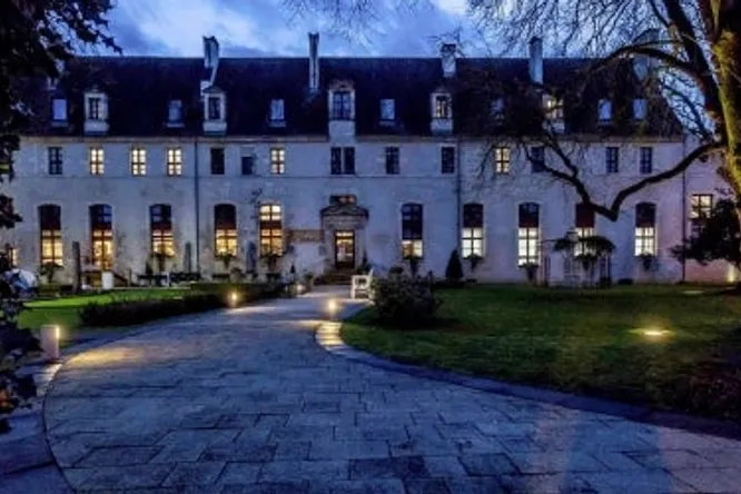 Hôtel de Bourbon - Mercure Bourges