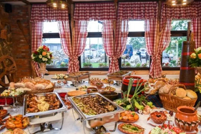 RESTORAN KOLIBA - KOMPLEKS APOSTOLOVIĆ