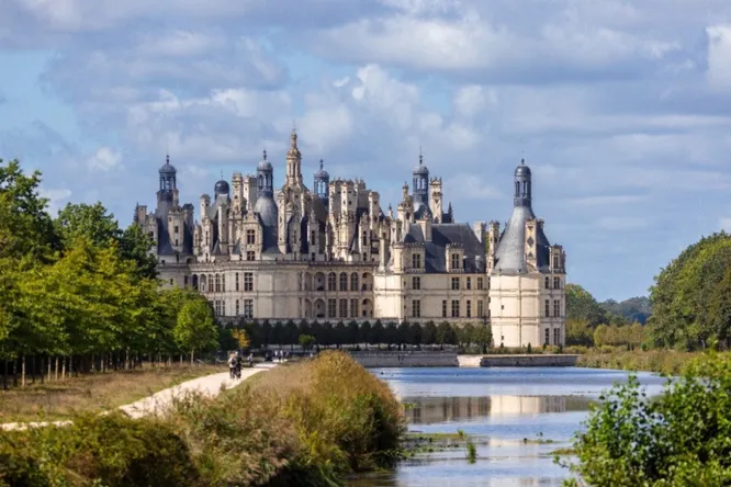Chambord takes visitors back in time with an exhibition dedicated to grand feasts