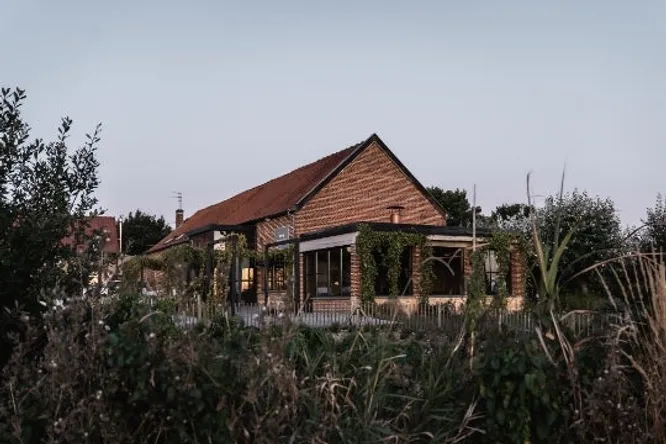 7 inns where you can eat and feel at home