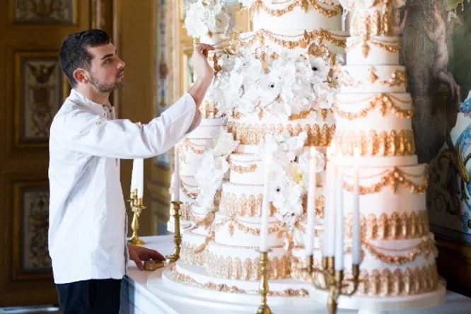 Bastien Blanc-Tailleur, l'art de la pâtisserie ornementale