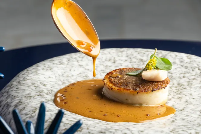 When bouillabaisse meets bourride