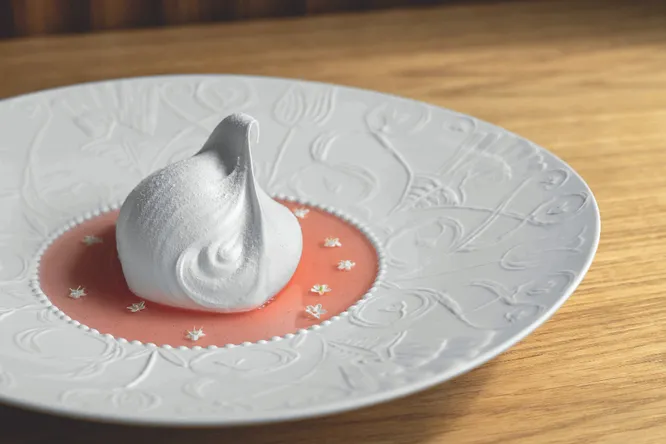 Vacherin rhubarbe verte de Maxime Frédéric