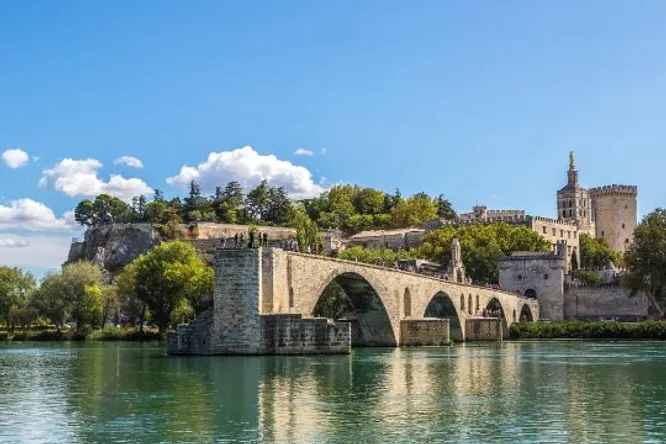 The 10 addresses that make Avignon