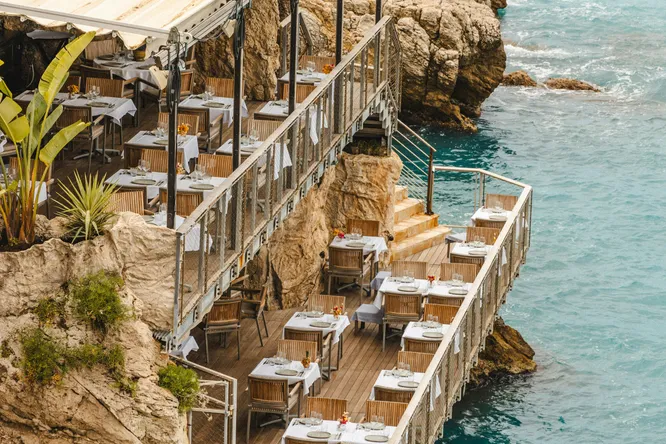 Ces restaurants en bord de mer à tester en août