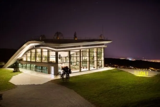 BIOLI HALL