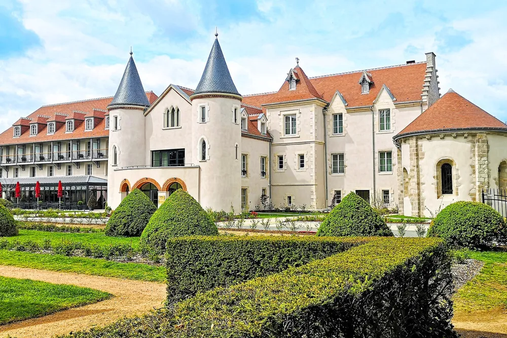 Chateau Saint Jean 190516
