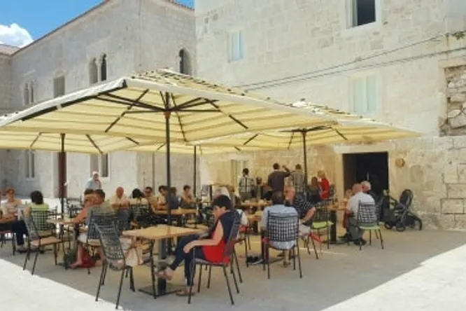 Trapula Wine & Cheese Bar