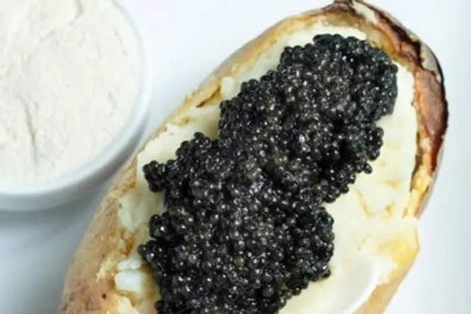 Caviar Kaspia s'invite chez vous
