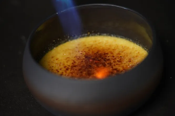 La crème brûlée, son histoire et nos bonnes adresses