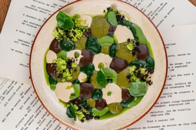 Ce chef fête la 10ᵉ version de son fameux "plat à saucer"