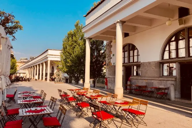 Kodila Gourmet & Bistro Market