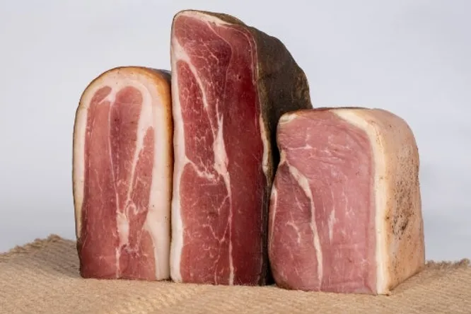 Tasting of Vendée ham at the Atelier du Goût