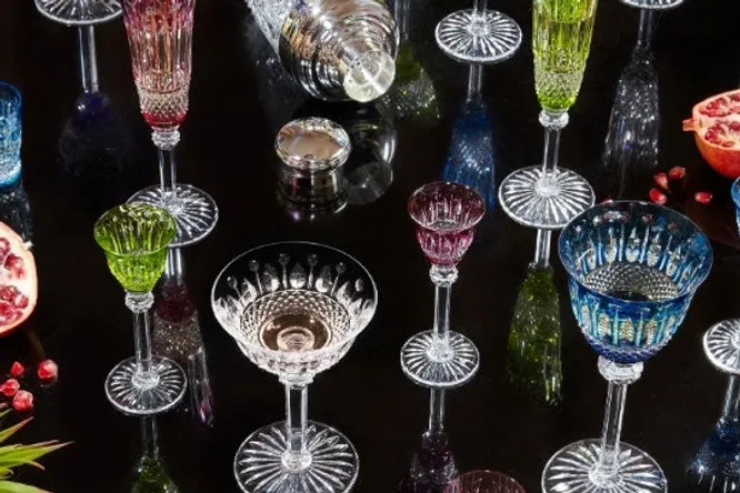 Verre en cristal : son histoire, ses avantages et nos astuces pour l'entretenir