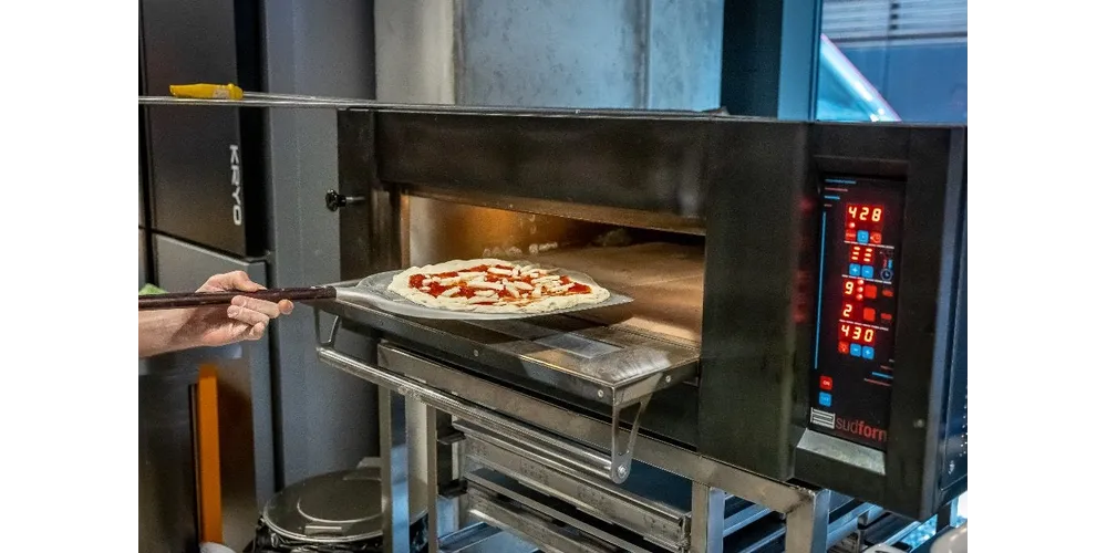 Stefano Cossignani Masterclass: Taglio Napoli for the Perfect Pizza
