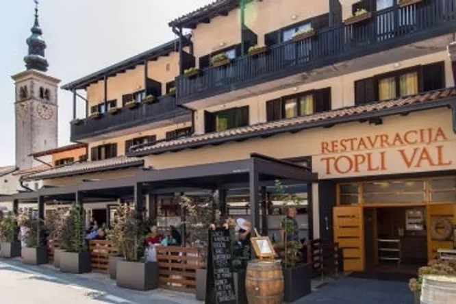 Restavracija Topli Val