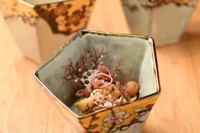 白