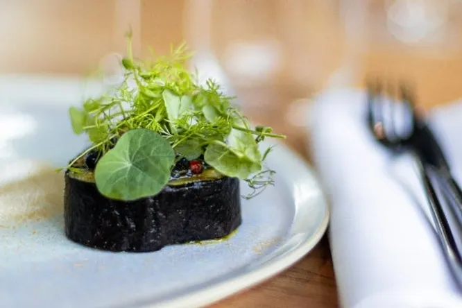 Leek maki with trout roe vinaigrette