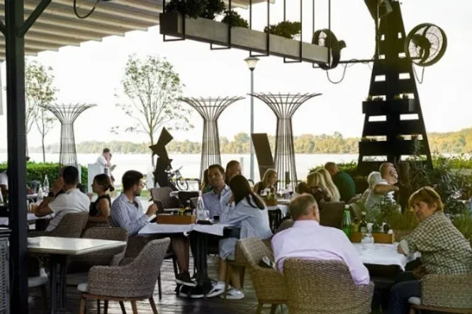 RESTORAN PANTA REI
