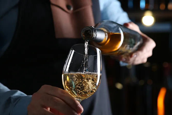 Ce vin des Vosges affole les foules, et pourtant il n'a pas de raisin