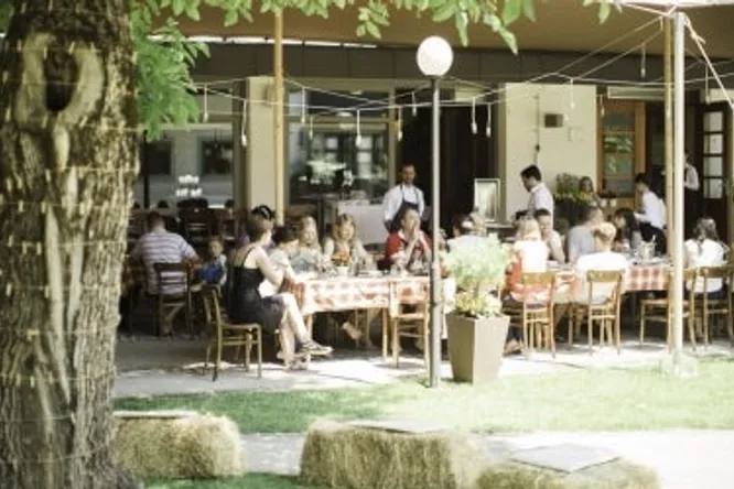 Gostilna Dvor Jezeršek