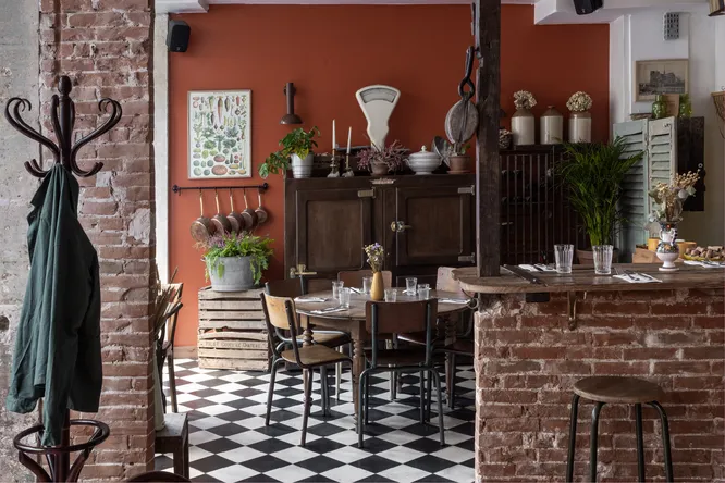 Brocante et cuisine : un duo gagnant pour une gastronomie plus durable