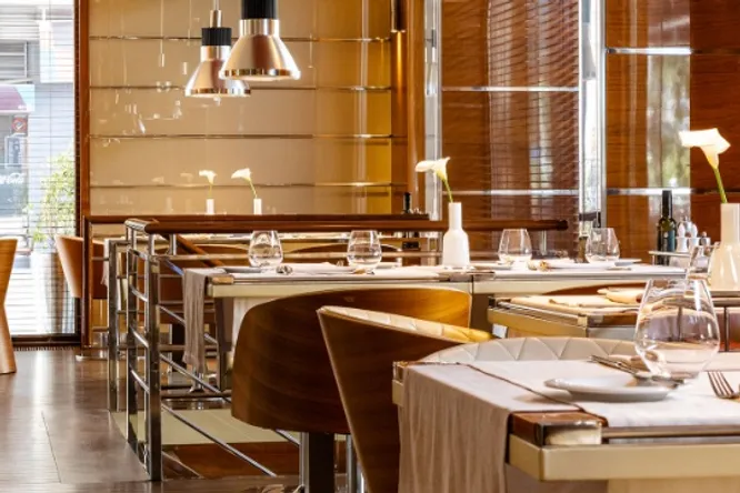 RESTORAN MAGELLAN