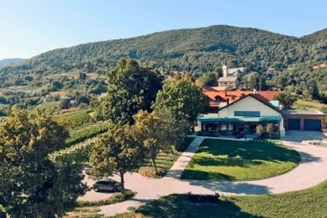 Korak Family Estate