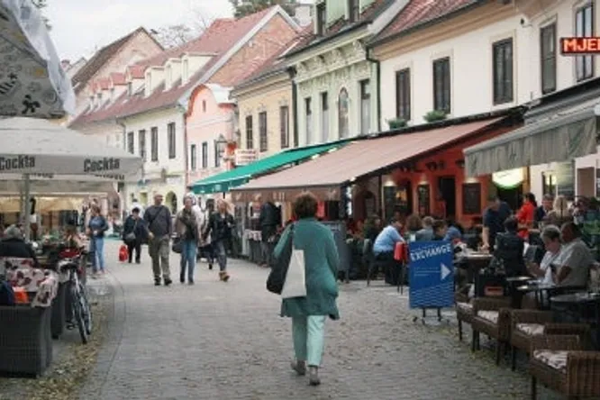 As of March 1, the terraces of all the Cafe bars and restaurants in Croatia are open