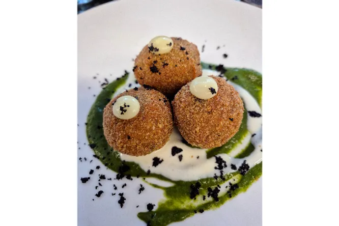 Nico’s Bistro