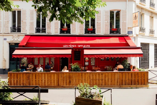 Les Pères Siffleurs