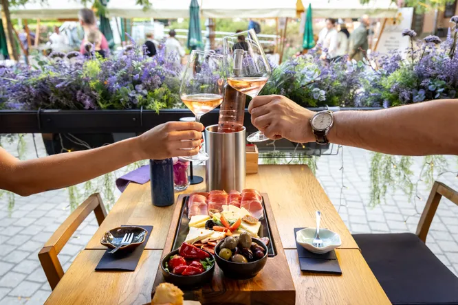Cheese & Wine bar