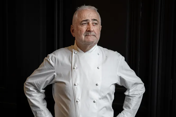 Guy Savoy, premier chef à intégrer l'Académie des beaux-arts
