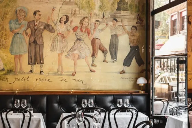 5 restaurants parisiens où dîner avant ou après une sortie au théâtre