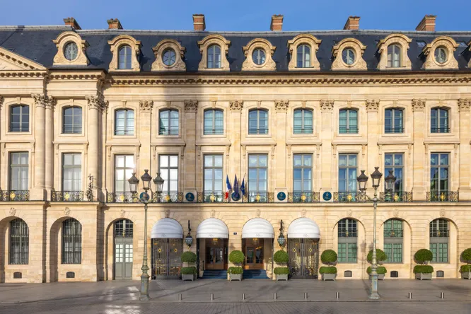 De César à James Bond : les mille vies du Ritz Paris