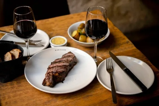 Arthur Lecomte X Pierre Fierens: a restaurateur, a breeder, a collaborator