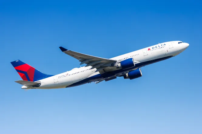 Delta Air Lines célèbre son centenaire avec Taittinger